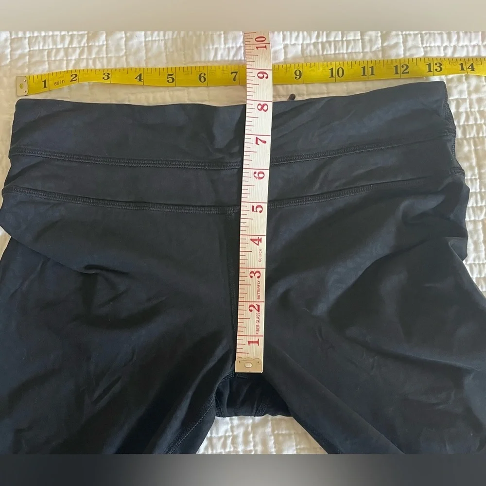 LULULEMON :: LEGGINGS